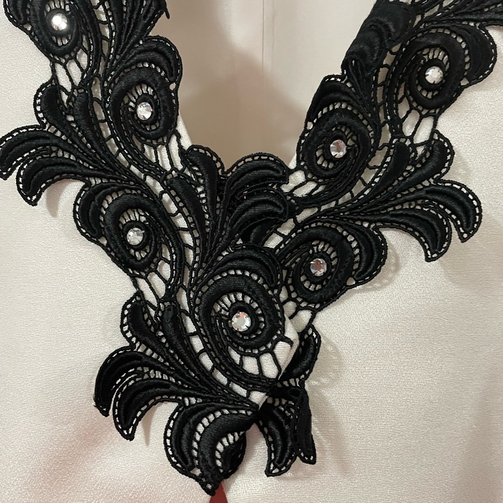 Ornate Blazer - Picture 8 of 10
